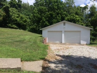 Detached Garage