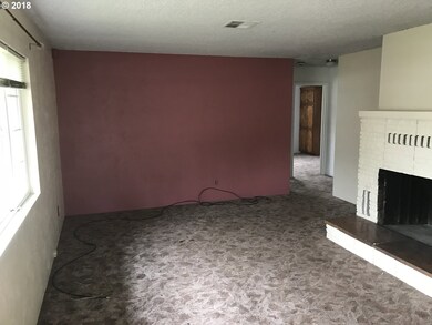 1101 SW Rogue River Ave, Grants Pass, OR 97526 - photo 2