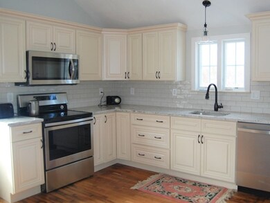 78 Grove St, Hopkinton, MA 01748 - photo 3