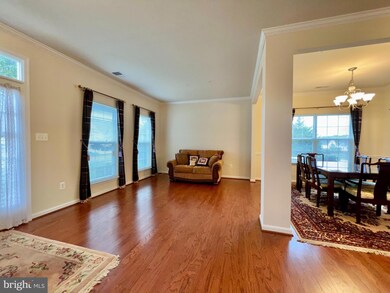 11090 Commanders Ln, White Plains, MD 20695 - photo 7