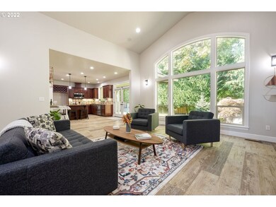 14677 SE Island Woods Ct, Clackamas, OR 97015 - photo 4