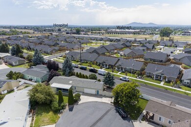 2-web-or-mls-1955 NE 6th St-Redmond-2