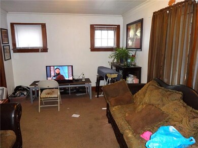 Clifford Living room