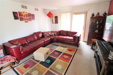 223 Division St unit 225, Brooklyn, WI 53521 - photo 5