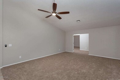 4002_E_Kimberly_Way_2_04