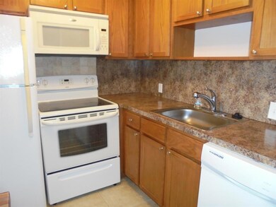 31 Dorset A, Boca Raton, FL 33434 - photo 3