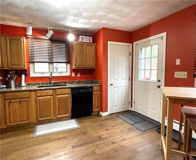 32 Suzanne Ct, West Greenwich, RI 02817 - photo 7