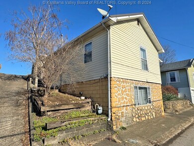 1606 Fletcher Ave, Dunbar, WV 25064 - photo 3