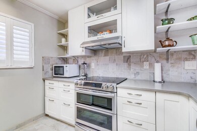 Stainless Appliances Included