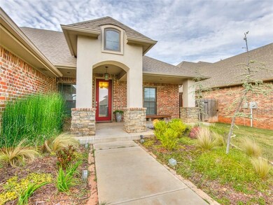 2429 SE 12th St, Moore, OK 73160 - photo 2