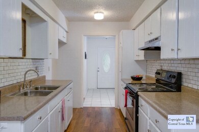 613 Larue Dr, San Marcos, TX 78666 - photo 6