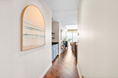 SouthShore unit 705, Newport, KY 41071 - photo 2