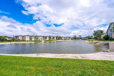 2606 Garden Dr S unit 304, Lake Worth, FL 33461 - photo 3