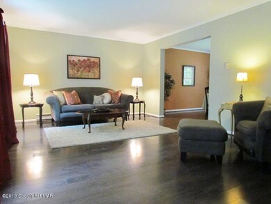 565 Lake Rd, Canadensis, PA 18325 - photo 2