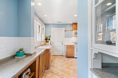 831 Centre St unit 2, Jamaica Plain, MA 02130 - photo 7