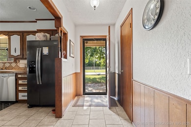 656 Evergreen St, Lone Grove, OK 73443 - photo 3