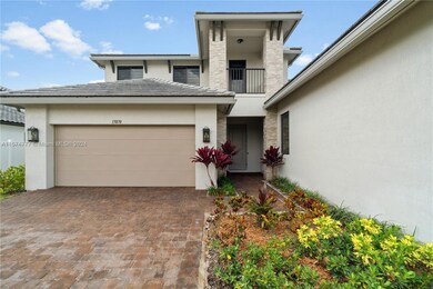 13070 Addilyn Ct, Davie, FL 33325 - photo 3