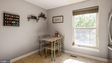 10610 High Beam Ct, Columbia, MD 21044 - photo 6