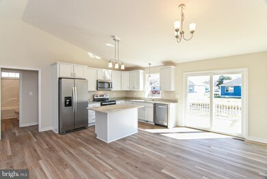 82 Randall Rd, Colonial Beach, VA 22443 - photo 6