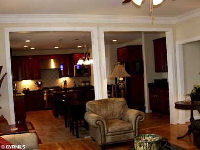 Den/Family/Great Room - The gracious, sweeping flo