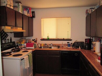 1100 SW 5th St, Grants Pass, OR 97526 - photo 5