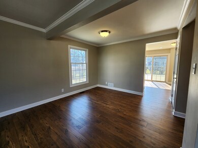 735 Chestnut Ct, Algonquin, IL 60102 - photo 7