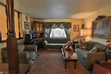 154 W Ruddle St, Coaldale, PA 18218 - photo 6