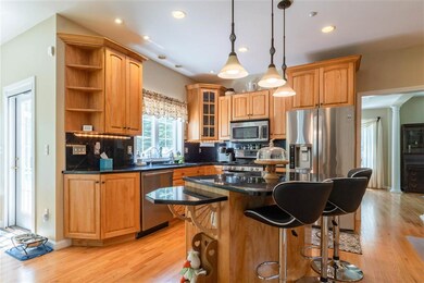 28 Farrwood Dr, Hooksett, NH 03106 - photo 2