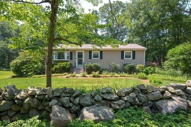 364 Underwood St, Holliston, MA 01746 - photo 3