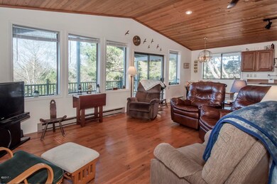 Living Room - View 1 (1280x850)