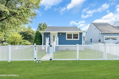 8 Grant St, Matawan, NJ 07747 - photo 3