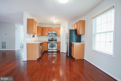 12209 Emerald Way, Germantown, MD 20876 - photo 6