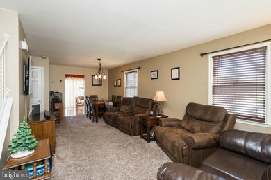 17 Sparks Cir, Glenolden, PA 19036 - photo 5