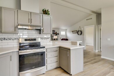 11-web-or-mls-2626 SW Mariposa Loop, Red