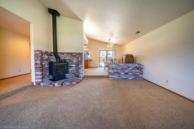 2891 Amethyst Way-7