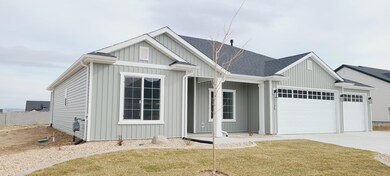1135 E 4240 N