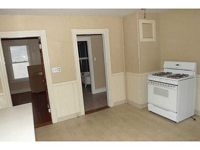 16 Redfern St, North Providence, RI 02911 - photo 4