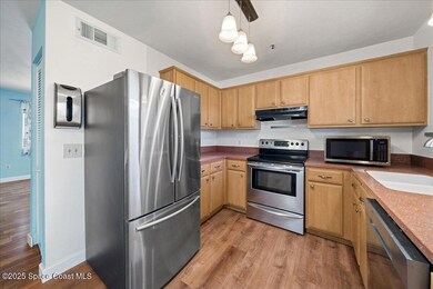 7817 Shadowood Dr unit 210, Melbourne, FL 32904 - photo 6