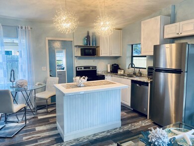 725 S Orlando Ave unit B, Cocoa Beach, FL 32931 - photo 5