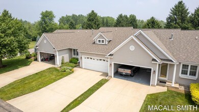 9-web-or-mls-2926 Redbird Ct, Holland-9