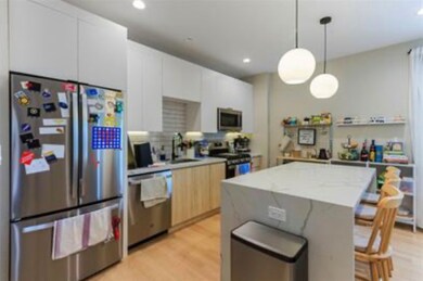 2901 N Allen Ave unit 2S, Chicago, IL 60618 - photo 2