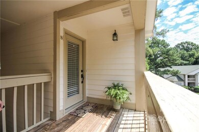 1052 Churchill Downs Ct unit B, Charlotte, NC 28211 - photo 3