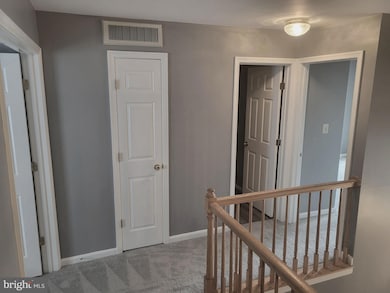 19930 Gateshead Cir, Germantown, MD 20876 - photo 7