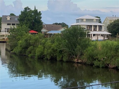 Eden Isle Dr. canal