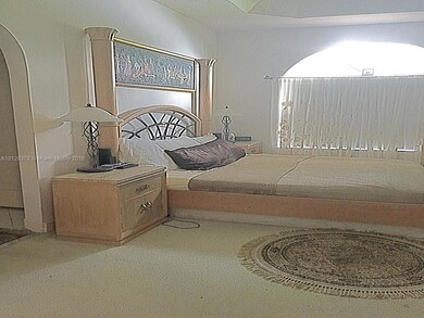 10929 NW 70th St, Doral, FL 33178 - photo 5