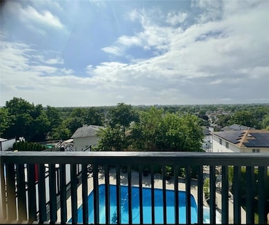 120 Overlook Ave, Staten Island, NY 10304 - photo 3