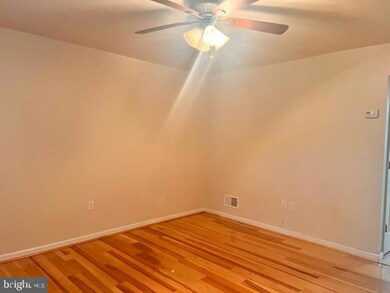 11516 Laurelwalk Dr, Laurel, MD 20708 - photo 3