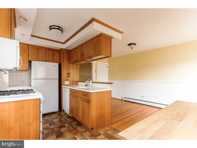 1205 Roosevelt Dr, Havertown, PA 19083 - photo 6