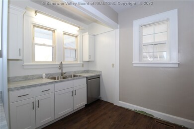 1337 W Virginia Ave, Dunbar, WV 25064 - photo 5