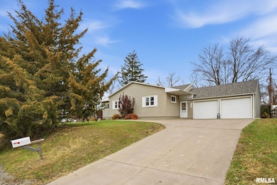 9520 115th St, Blue Grass, IA 52726 - photo 2